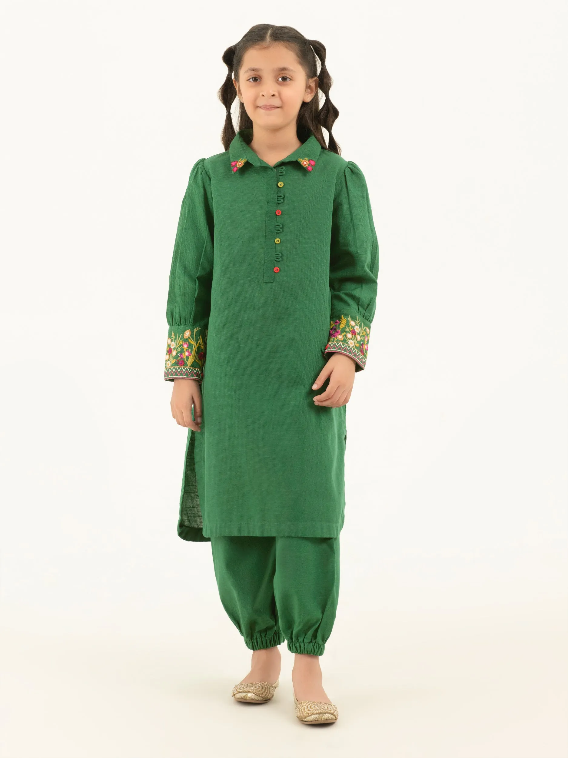 2 Piece Khaddar Suit-Embroidered (Pret)