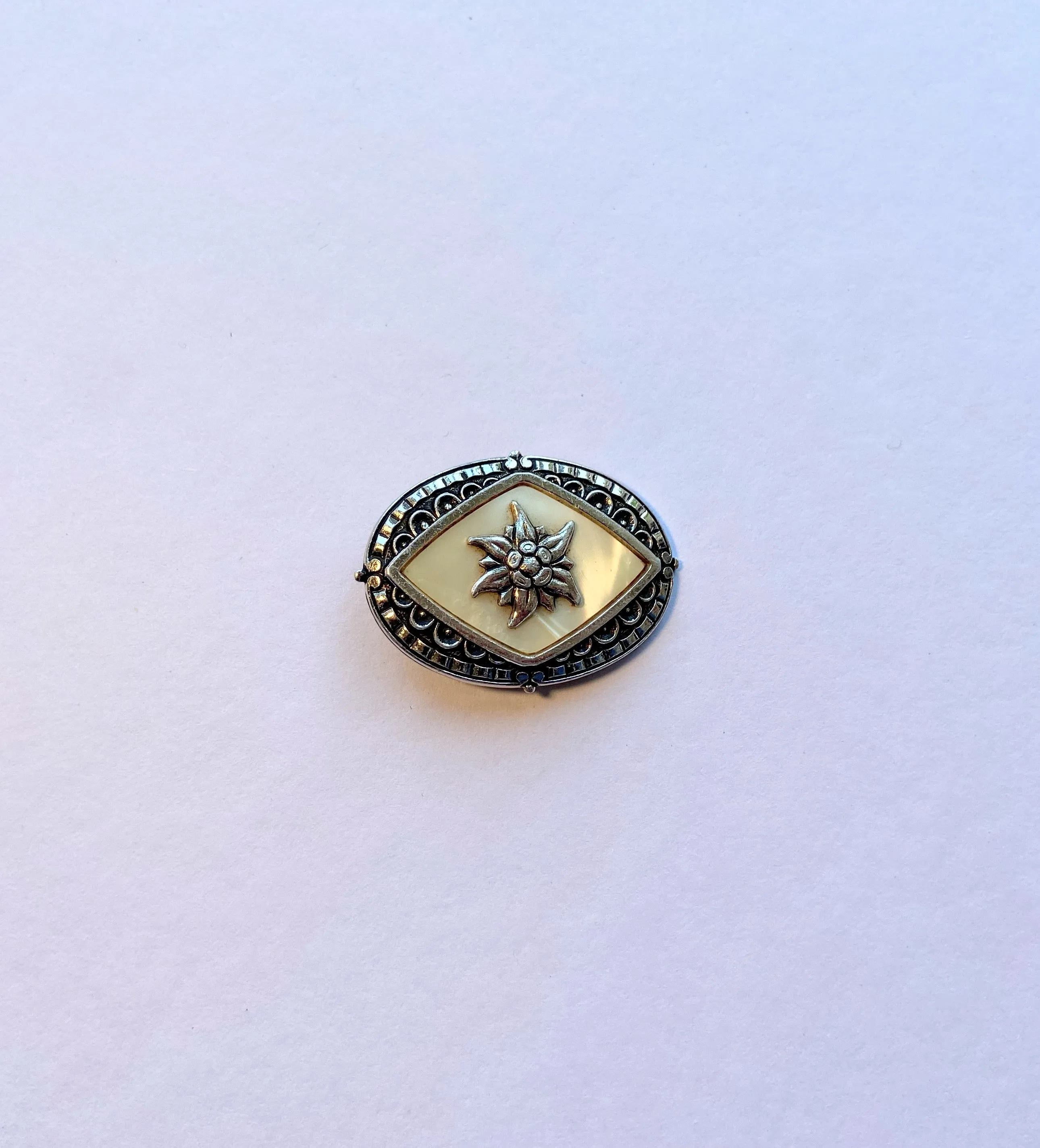 70s Silver and white Scarf clip