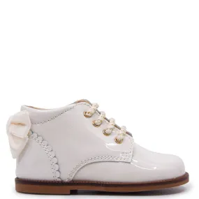 Beberlis Off White Patent Bow Baby Bootie