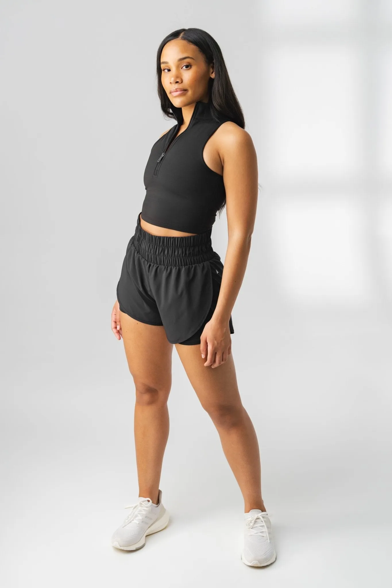 The Vista Short - Midnight